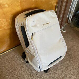 Solgaard Venture Convertible Backpack MEDIUM Beige Sheen / Gold with Flow Closet
